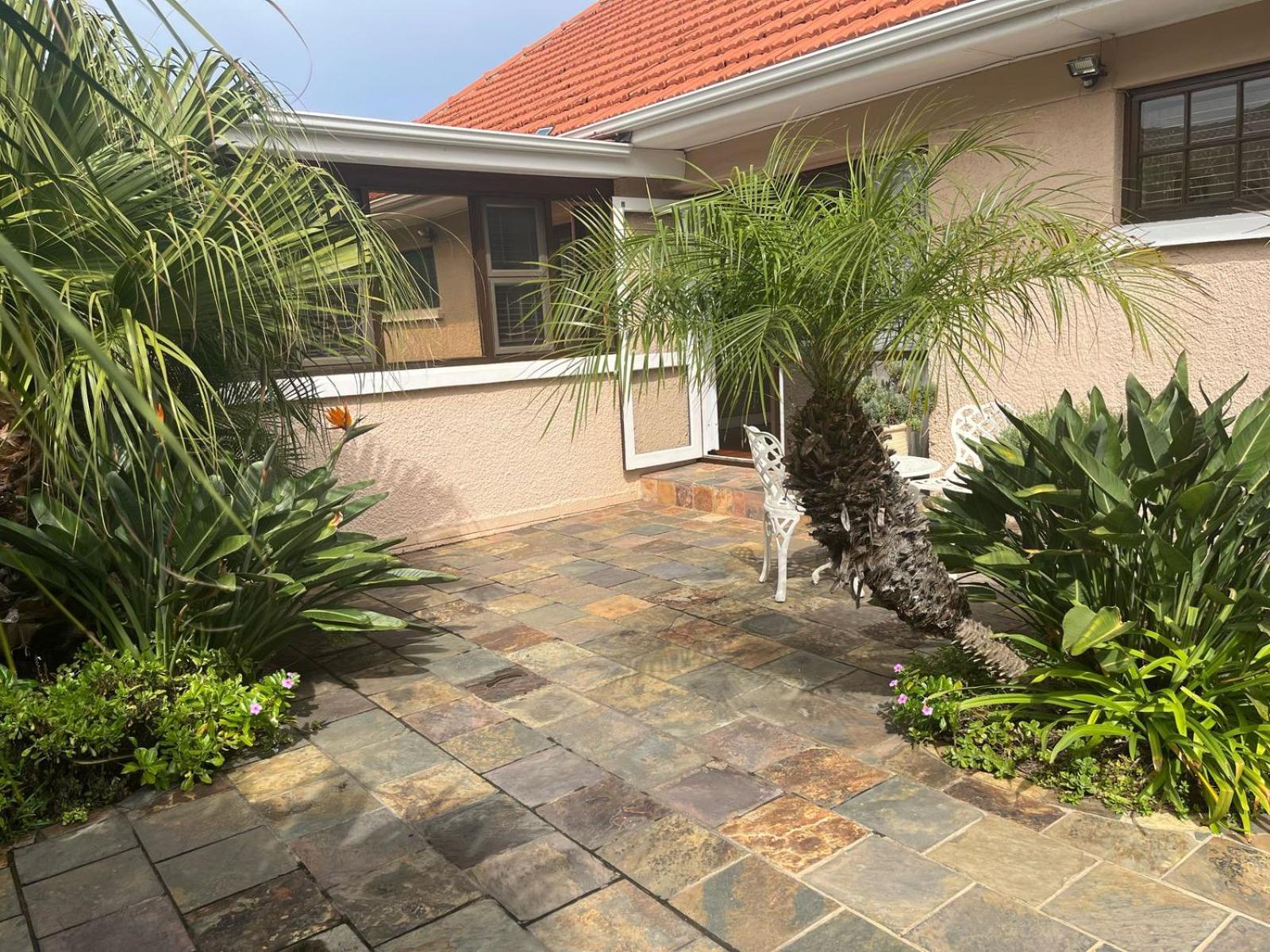 At Sta-Plus Guest House Port Elizabeth Exterior foto