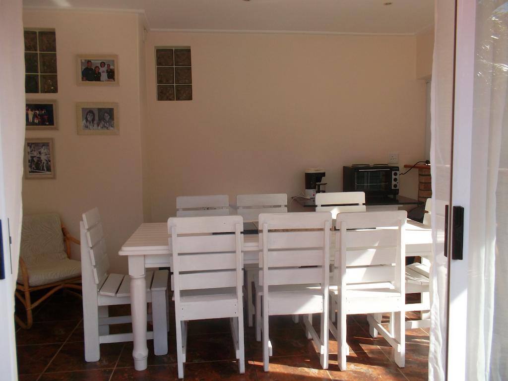 At Sta-Plus Guest House Port Elizabeth Exterior foto