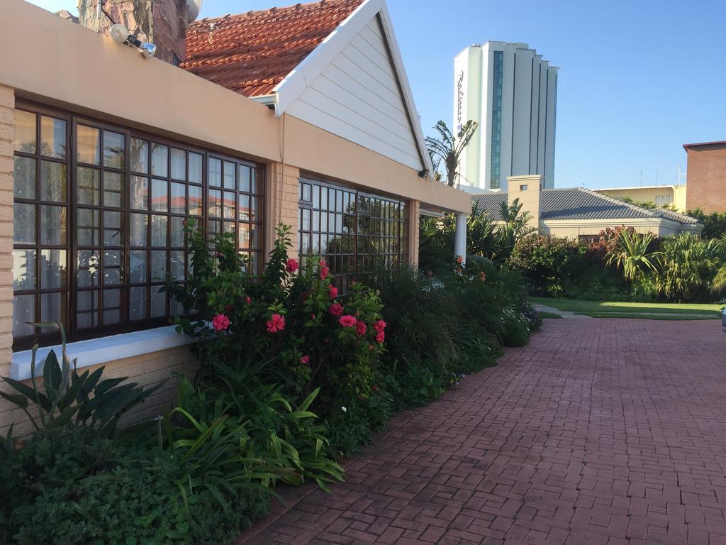 At Sta-Plus Guest House Port Elizabeth Exterior foto