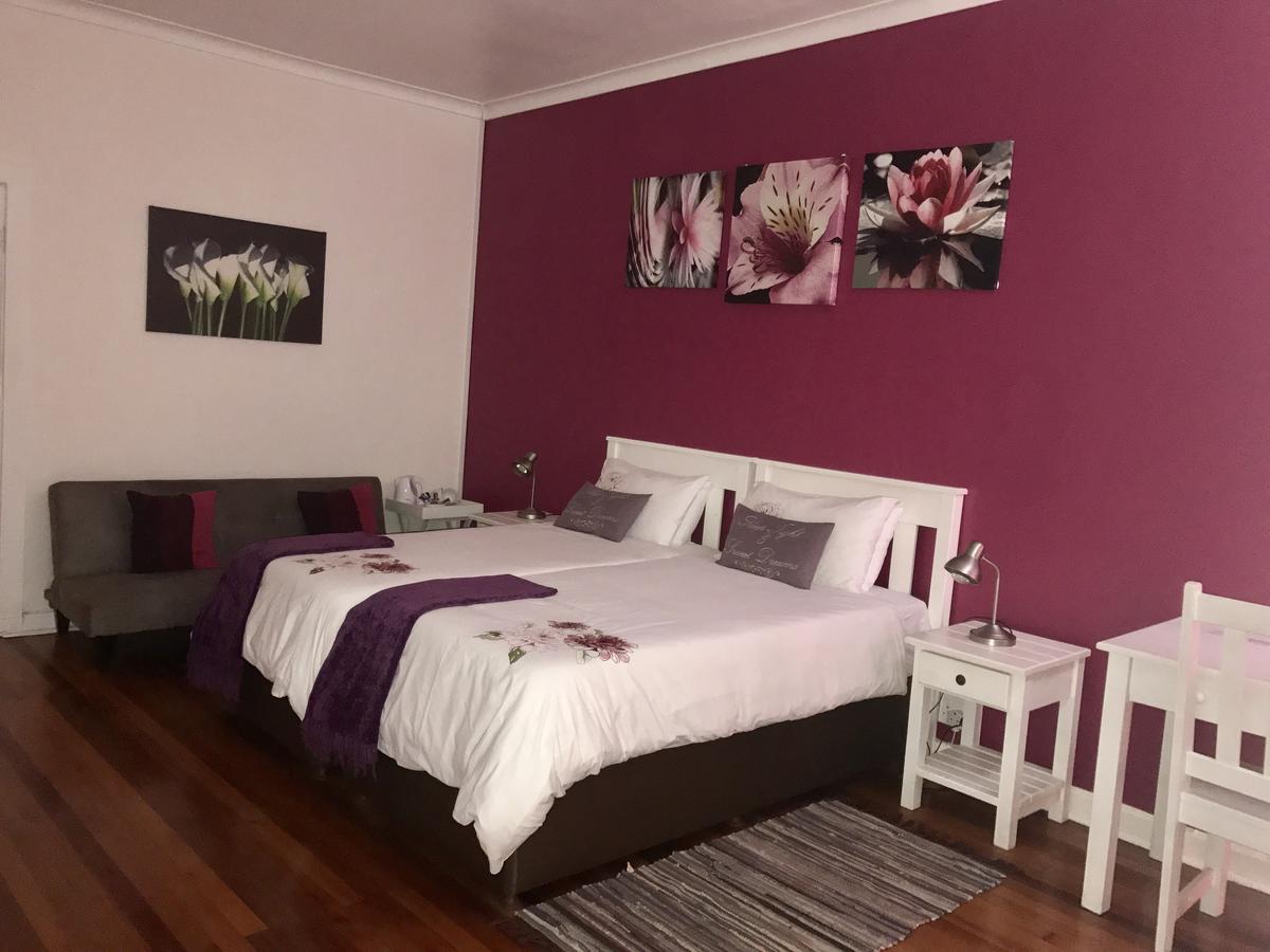 At Sta-Plus Guest House Port Elizabeth Exterior foto